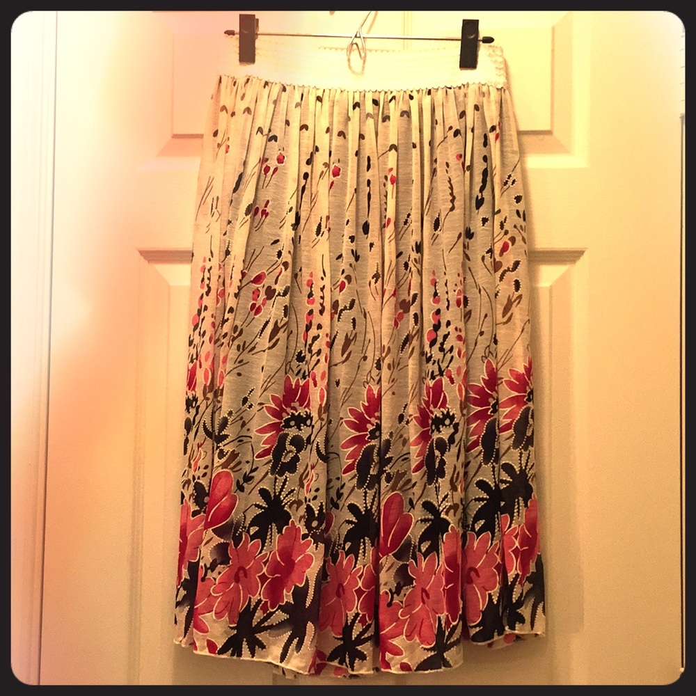 Vintage floral print skirt from Sri Lanka